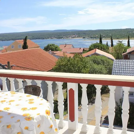 Apartments Mato - 100M From Beach Apartmán